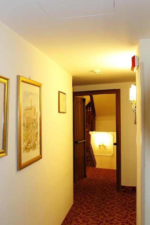 Hotel Genio Рим Екстериор снимка